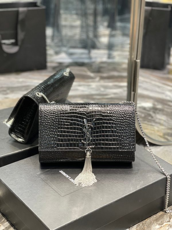 Yves Saint Laurent Kata Medium Chain Bag Black For Sale