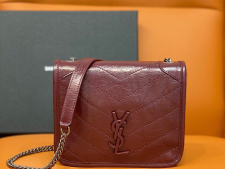 Yves Saint Laurent Niki Wallets On Chain Burgundy on Sale