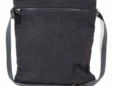 Indistinguishable  Fendi Shoulder Bag Gray Wool (SHC1-15308) For Sale