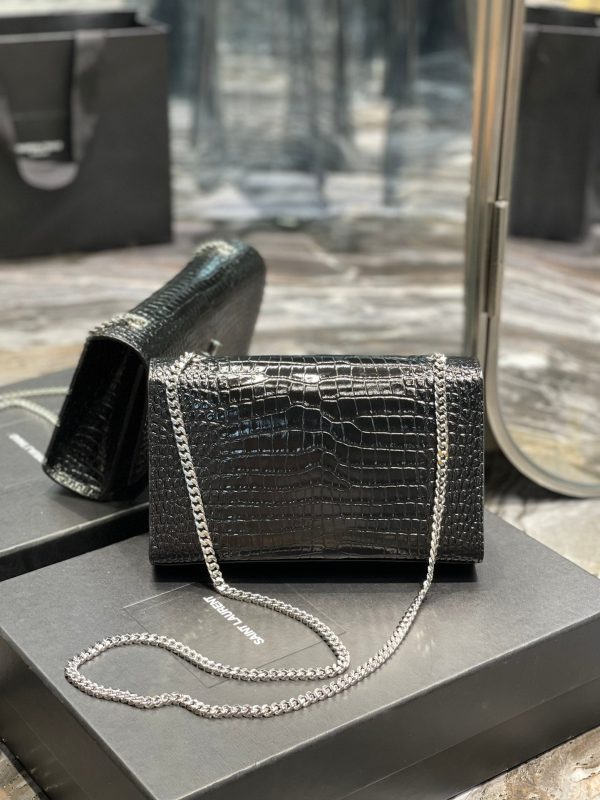 Yves Saint Laurent Kata Medium Chain Bag Black For Sale